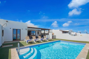 Villa Vino, Los Altos - Heated Pool, AC, Panorama Sea Views